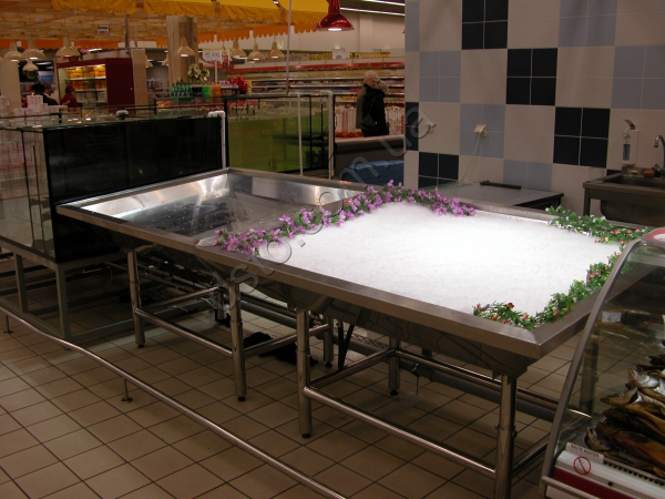Вітрина для викладки риби на льоду (з охолодженням) 2300х1100х850 в магазині DSTO